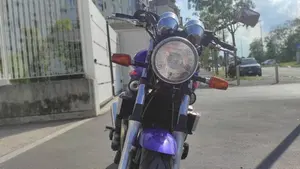 Yamaha XJR 1300 (1999 - 02)  (10)