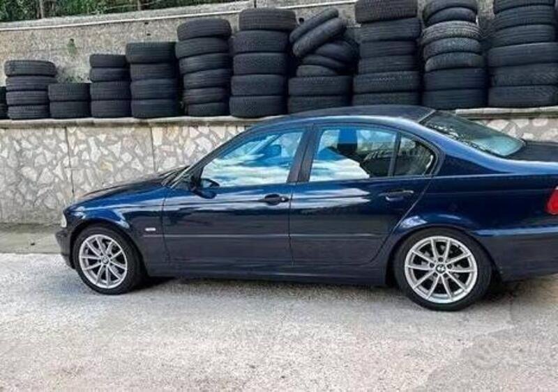 BMW Serie 3 318i cat 4 porte usato