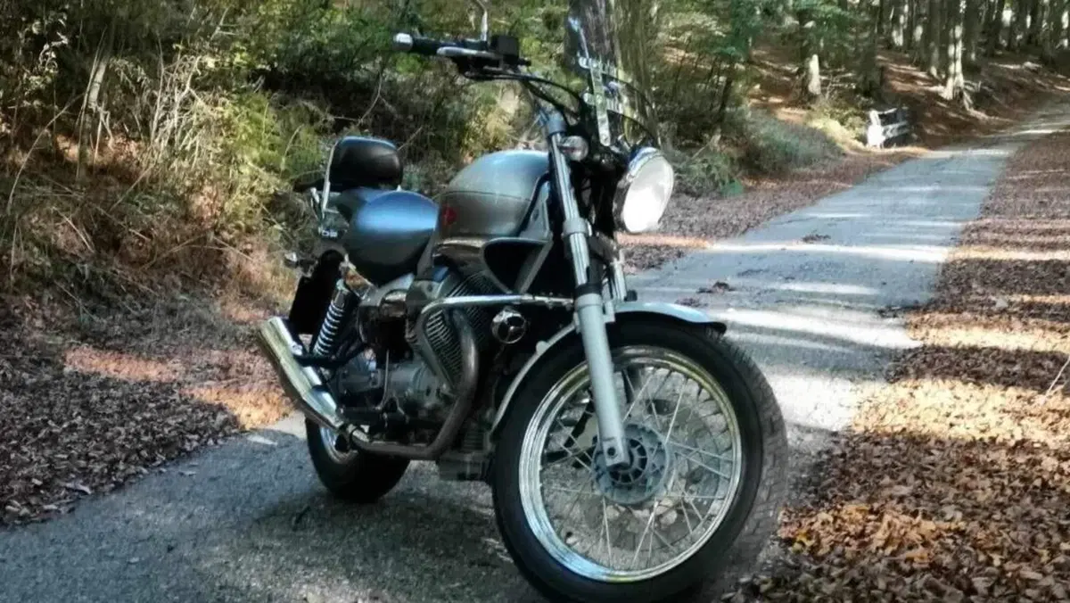 Moto Guzzi Nevada 750 Classic i.e. (2004 - 06)  (3)
