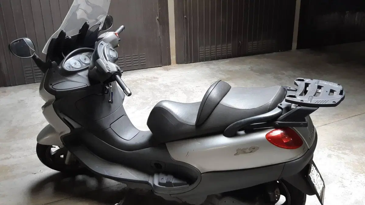 Piaggio X9 500 SL i.e.  (2)