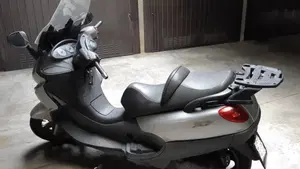 Piaggio X9 500 SL i.e.  (2)