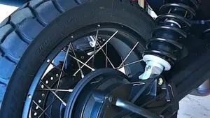 Moto Guzzi V85 TT Evocative Graphics (2021 - 23)  (4)