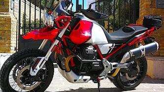 Moto Guzzi V85 TT Evocative Graphics (2021 - 23) usata