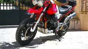 Moto Guzzi V85 TT Evocative Graphics (2021 - 23)  (7)