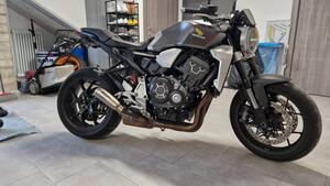 Honda CB 1000 R + Neo Sport Cafè (2019 - 20) 