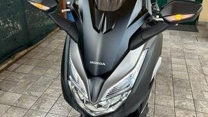 Honda Forza 350 Deluxe (2022) 