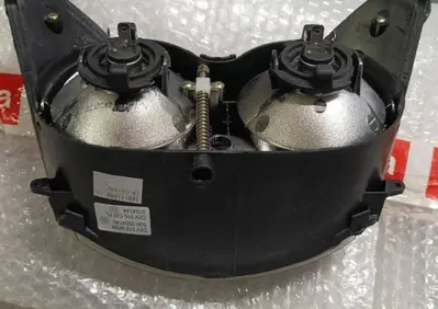Fanale anteriore per Leonardo 125 scooter Aprilia - Annuncio 9440315