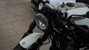 Husqvarna Vitpilen 401 (2021 - 23)  (6)