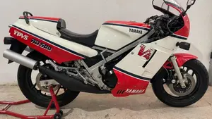 Yamaha   (4)