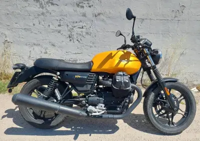 Moto Guzzi V7 III Stone (2017 - 20) - Annuncio 9450547