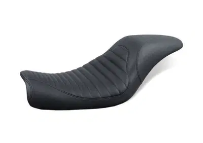 Sella Mustang Tripper Fastback 2-UP Tuck 'n Roll p  - Annuncio 8563468