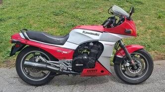 Kawasaki GPZ900R A2 epoca