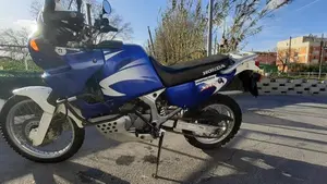 Honda Africa Twin XRV 750 (1996 - 02)  (8)