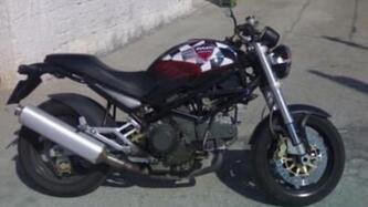 Ducati Monster 900 Dark I.E. (1999 - 02)