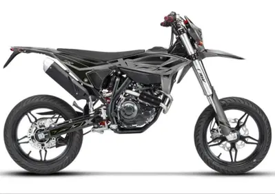Betamotor RR 125 4T Motard T (2023 - 24) - Annuncio 9460067