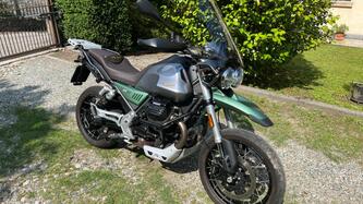 Moto Guzzi V85 TT Centenario (2021 - 22)