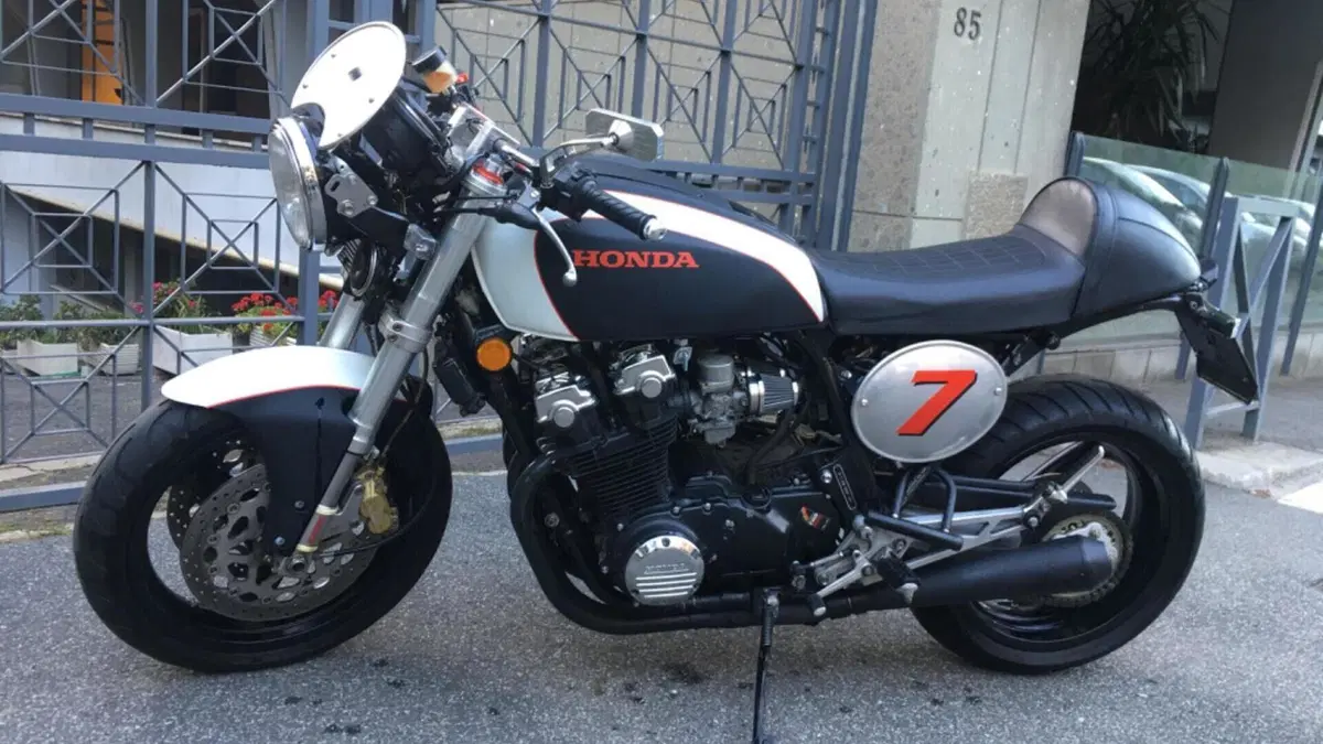 Honda  