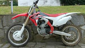 Honda CRF 250 R (2017) 