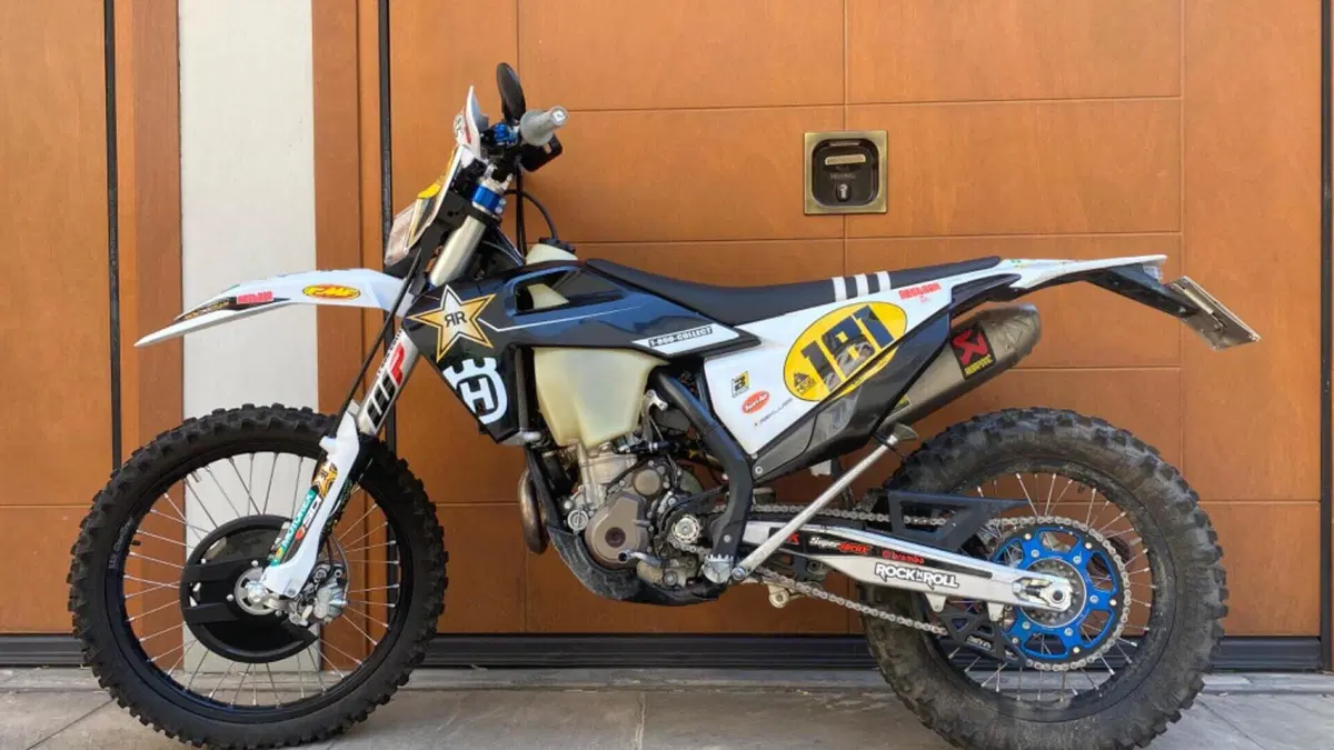 Husqvarna FE 350 Rockstar Edition (2022)  (2)