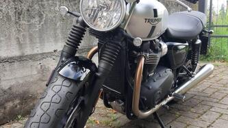 Triumph Street Twin 900 (2017 - 18) usata