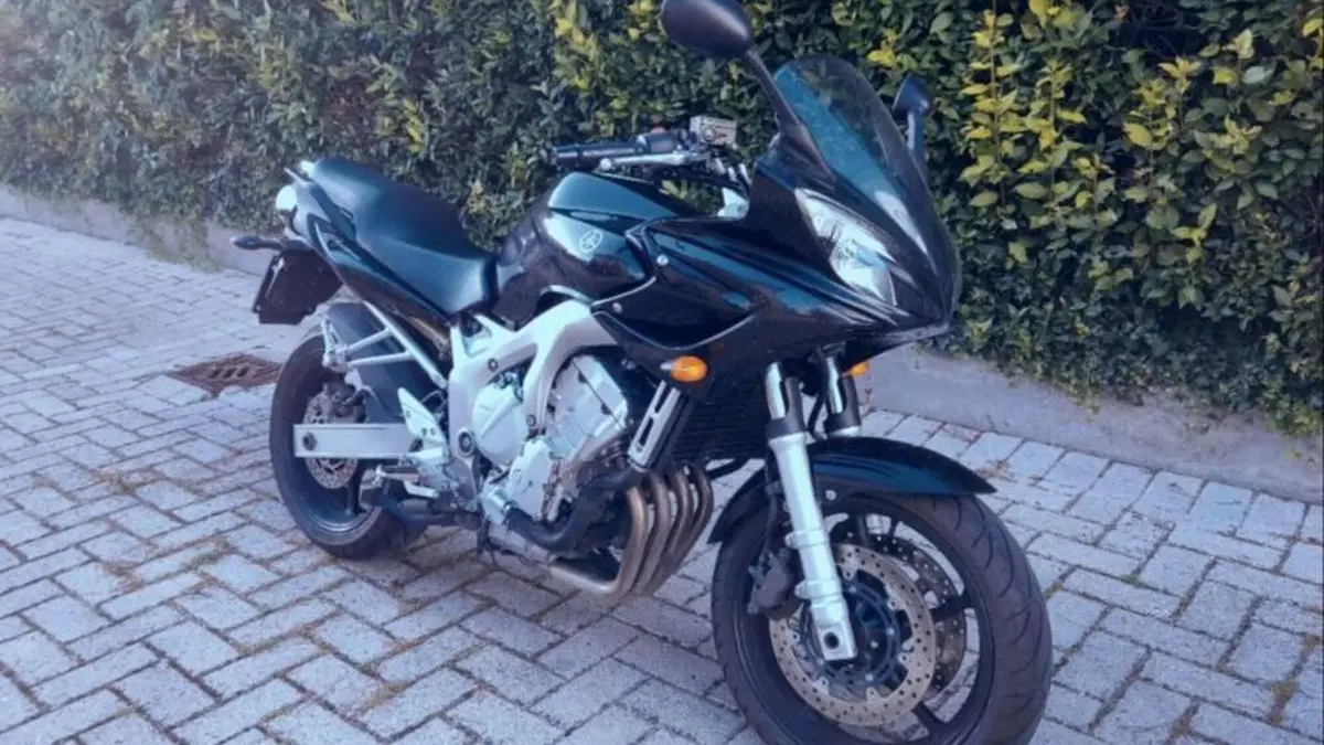 Yamaha FZ6 Fazer (2004 - 07) 