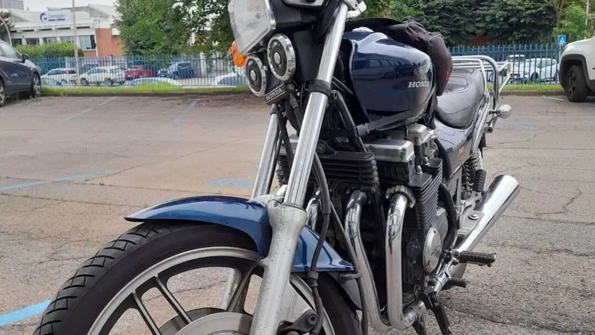 Honda   (4)