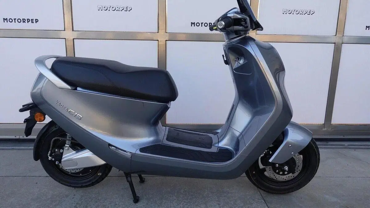 Yadea C1S (2020 - 26)  (2)