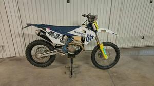 Husqvarna FE 250 (2023) 
