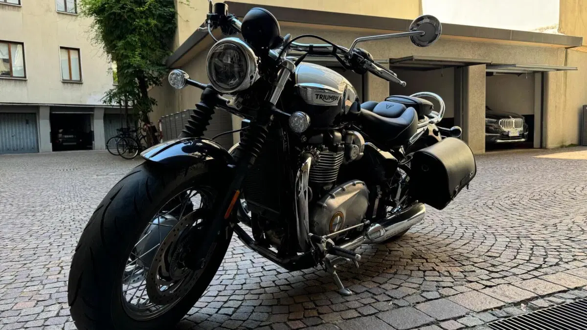 Triumph Speedmaster 865 (2010 - 17)  (2)