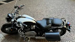 Triumph Speedmaster 865 (2010 - 17)  (3)