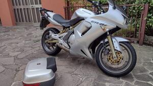 Kawasaki ER-6F (2006 - 08) 