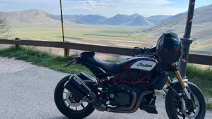Indian FTR 1200 S (2019 - 20)  (3)