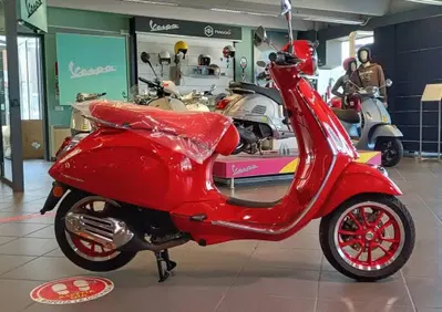 Vespa Primavera 50 RED (2023 - 26) - Annuncio 9500237