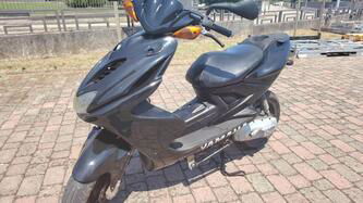Yamaha Aerox 50 R (2007 - 18) usata