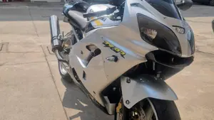 Kawasaki Ninja 900 ZX-9R (2002 - 05)  (9)