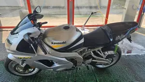 Kawasaki Ninja 900 ZX-9R (2002 - 05)  (11)