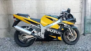 Suzuki GSX R 750 (1999 - 03)  (5)