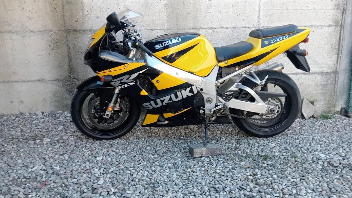 Suzuki GSX R 750 (1999 - 03)  (7)