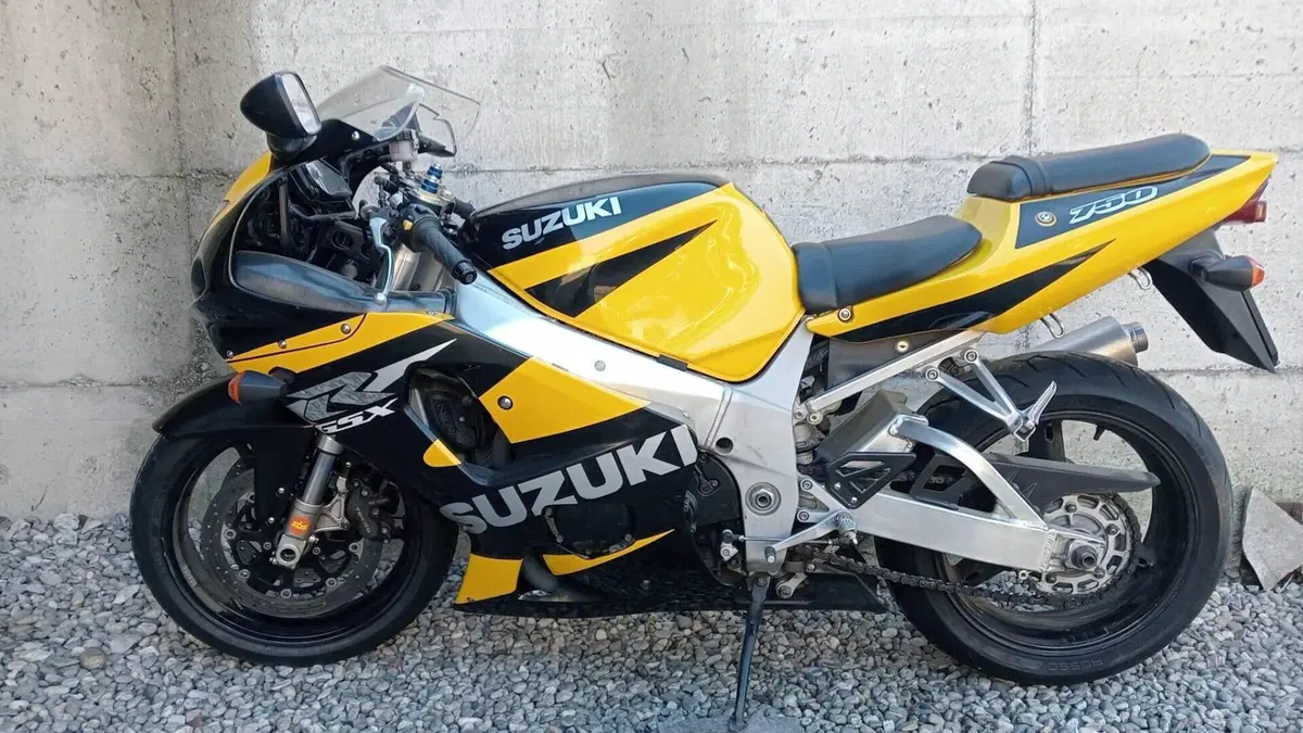 Suzuki GSX R 750 (1999 - 03)  (8)