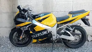 Suzuki GSX R 750 (1999 - 03)  (8)