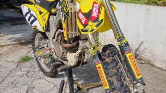 Suzuki RM-Z 250 (2014) usata