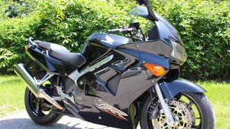 Honda VFR800 FI - RC46 epoca