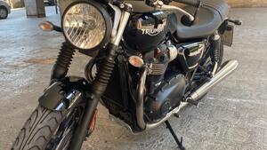 Triumph Street Twin 900 (2016) 