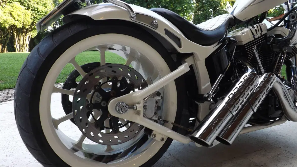 Harley-Davidson 1450 Deluxe (2005 - 06) - FLSTNI  (9)