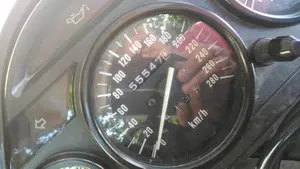 Kawasaki ZZR 600 (1990 - 00)  (7)