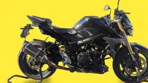 Suzuki GSR 750 (2010 - 15)  (5)