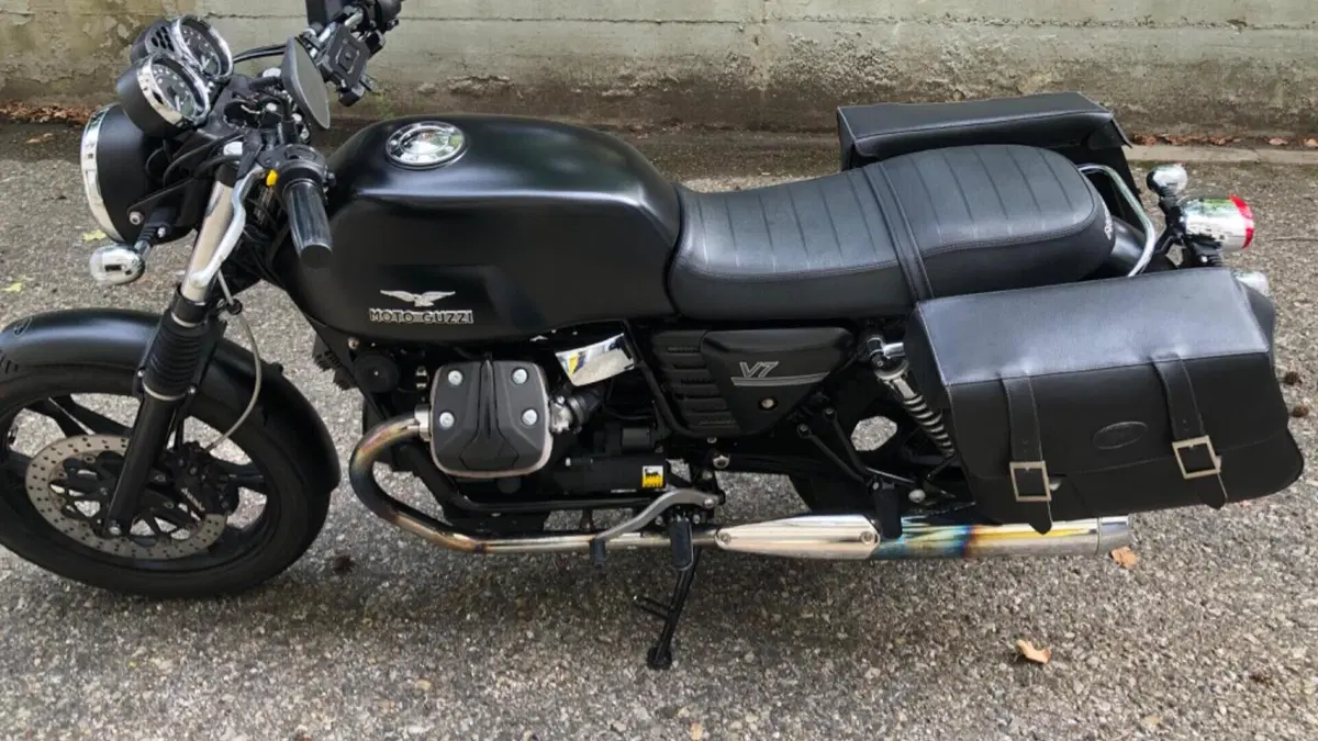 Moto Guzzi V7 Special (2012 - 14)  (2)