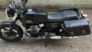 Moto Guzzi V7 Special (2012 - 14)  (2)