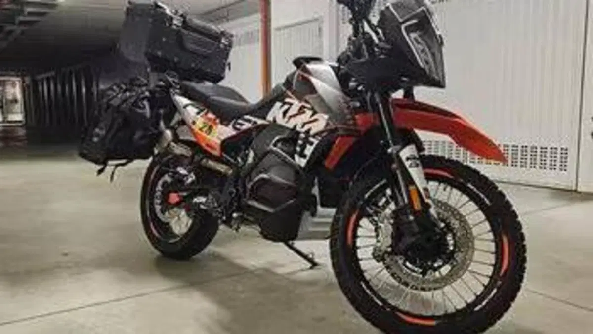 KTM 890 Adventure (2022)  (4)
