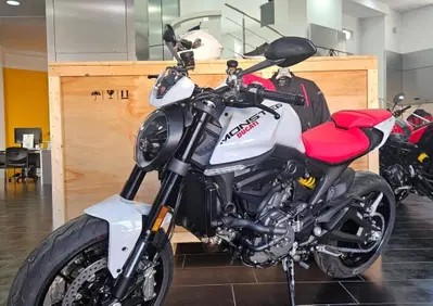 Ducati Monster 937 + (2021 - 25) - Annuncio 9513253